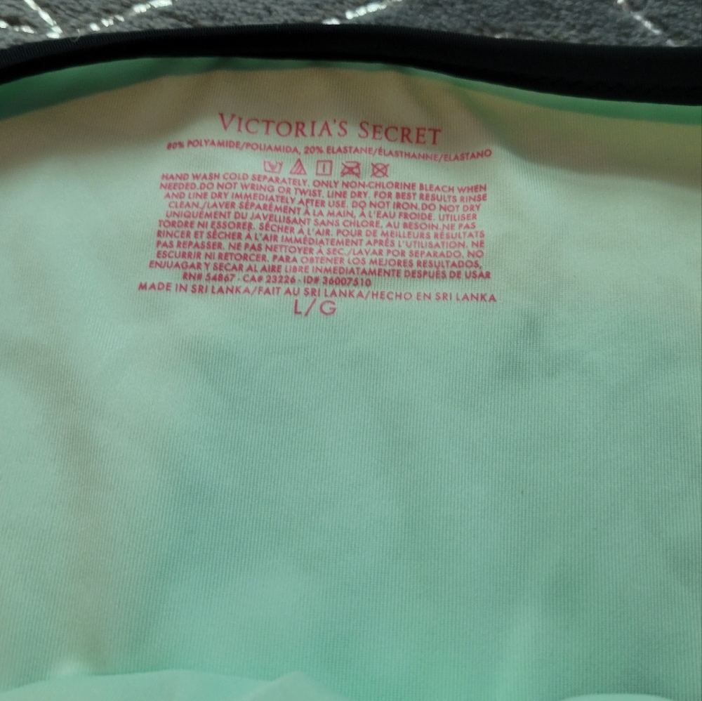 Victoria's Secret Shimmery Bikini Bottom - Picture 7 of 8